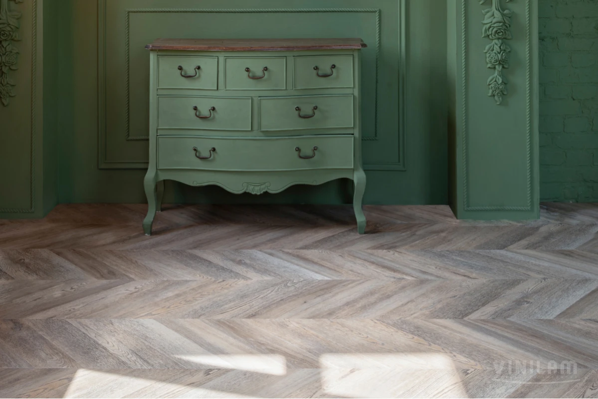 SPC ламинат Vinilam Parquet Chevron Шампань RI153616CL4